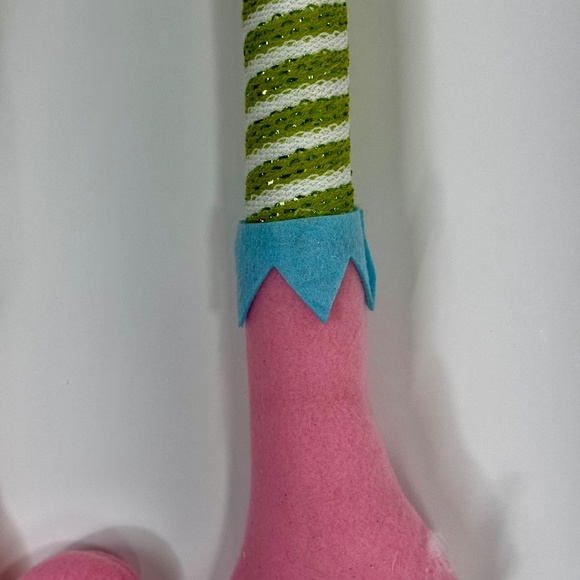 Whimsical Plush Elf Wreath Kit – 3-Piece Pre-Wired Set - Picture 7 of 9